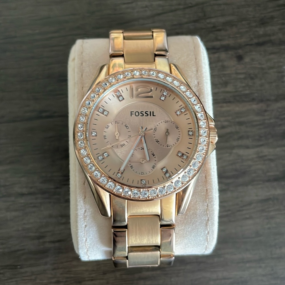 Womens gold Fossil watch